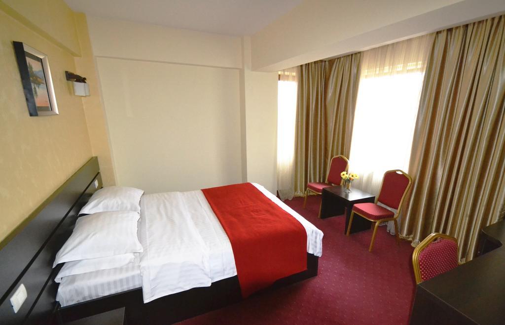Hotel Ancor Βουκουρέστι Δωμάτιο φωτογραφία