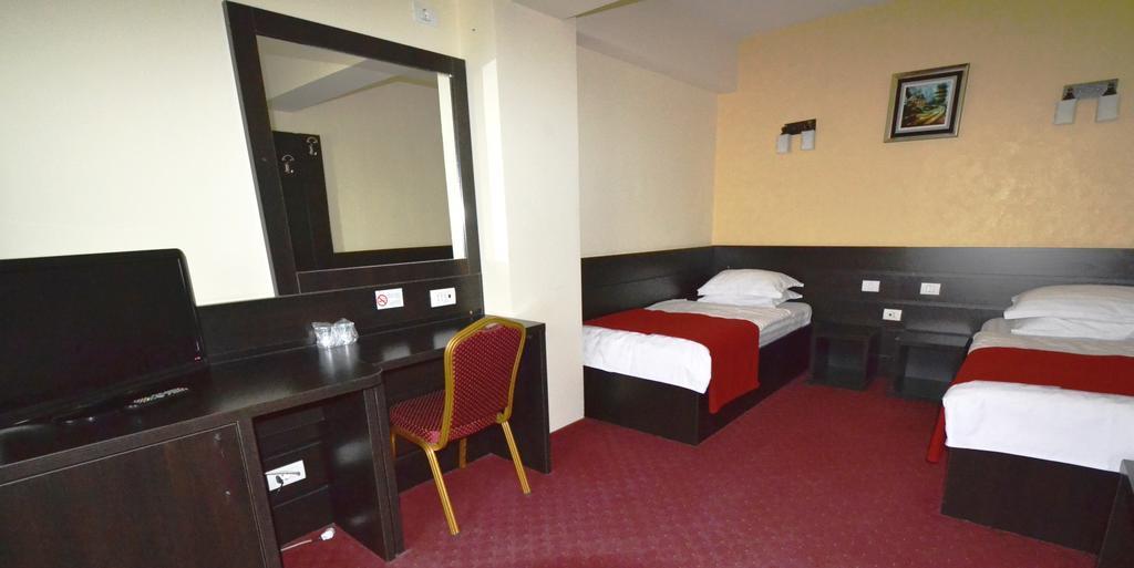 Hotel Ancor Βουκουρέστι Δωμάτιο φωτογραφία
